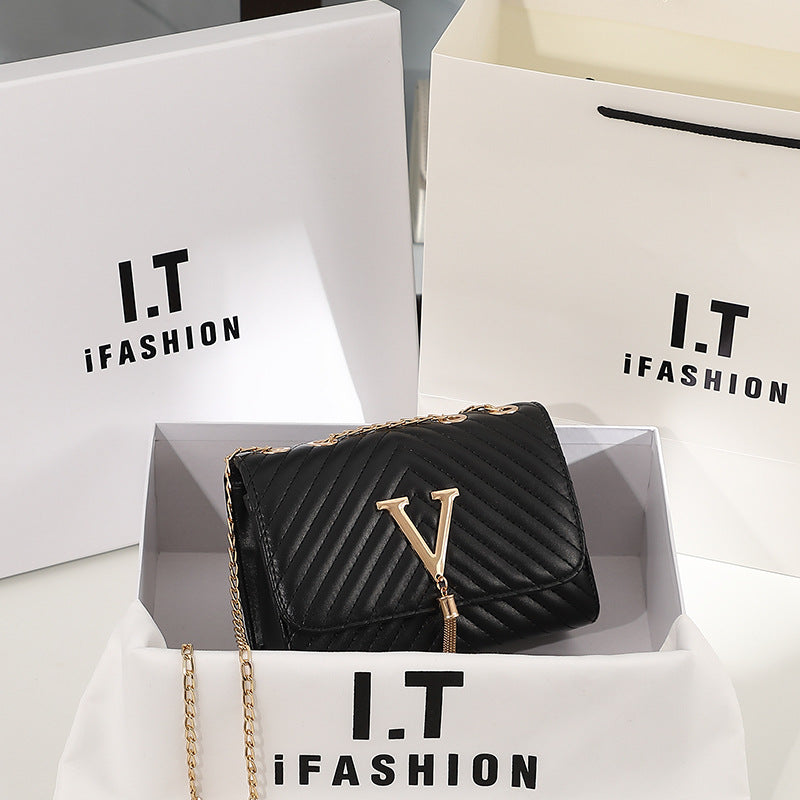 Small Bag Female Summer 2022 New Trendy Fashion Chain Small Square Bag All-match Shoulder Messenger Bag Handmade Bag Wholesale