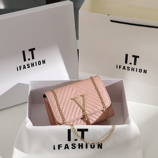 Small Bag Female Summer 2022 New Trendy Fashion Chain Small Square Bag All-match Shoulder Messenger Bag Handmade Bag Wholesale
