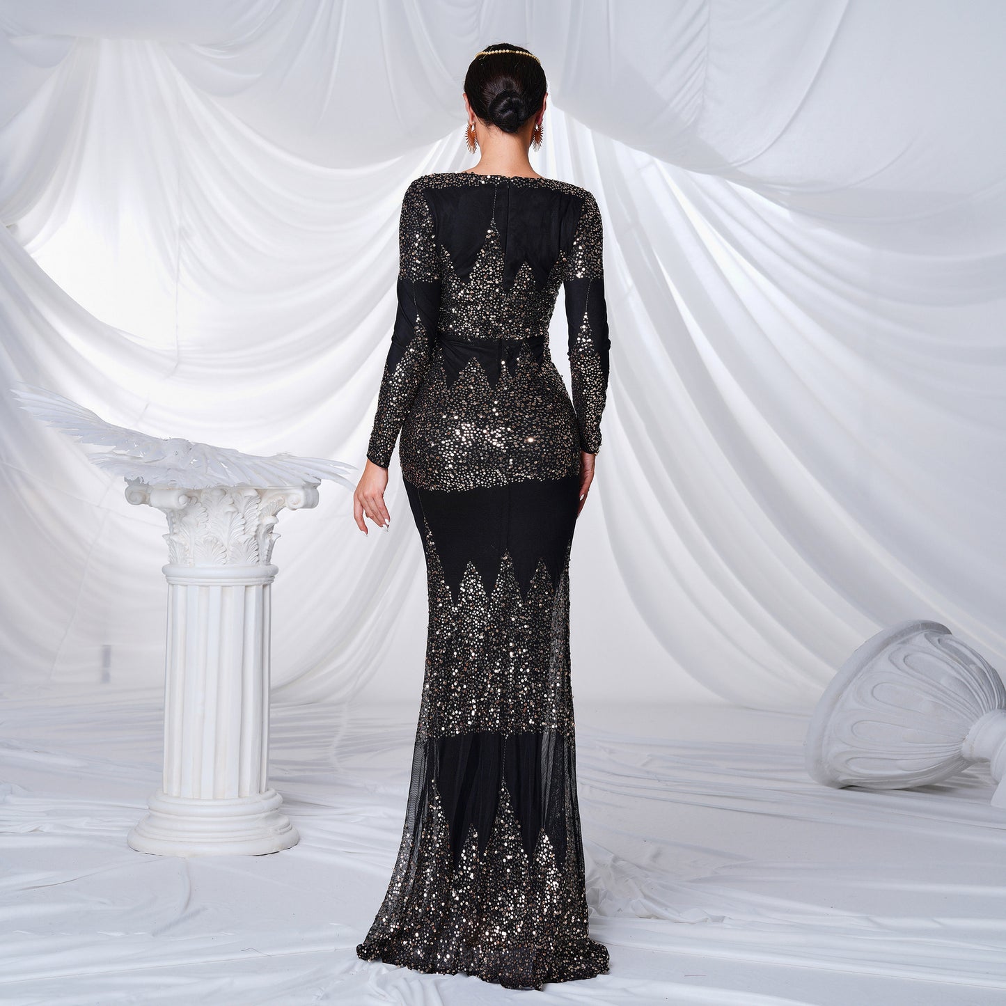 Long Sleeve V-neck Slim-fit Long Sequined Banquet Evening Dress